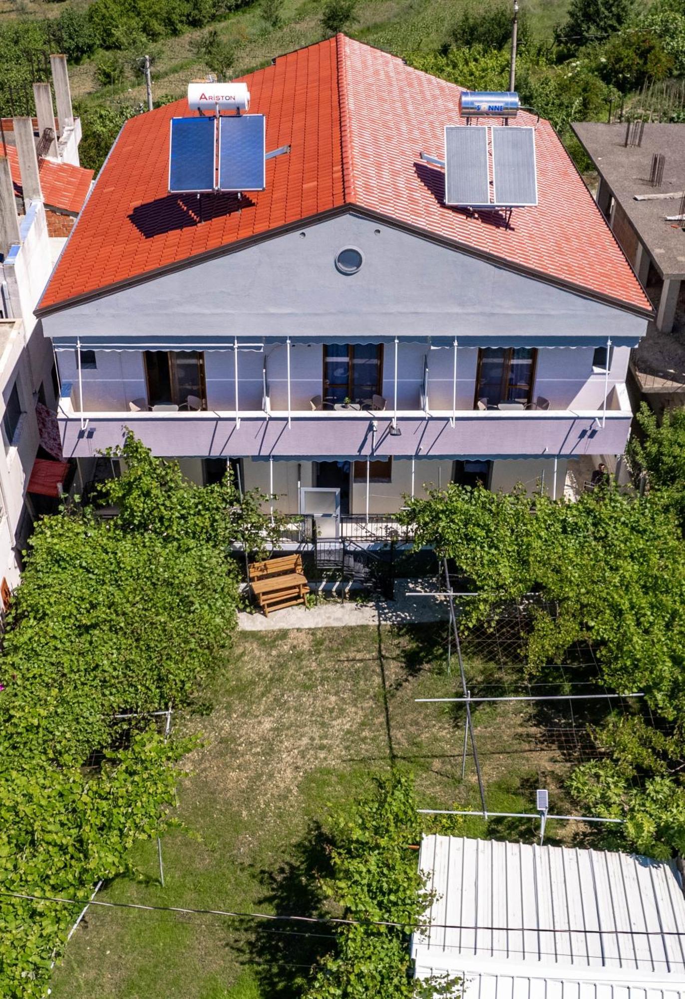 Kalpazo Kaja Vila Garden Golem  Extérieur photo